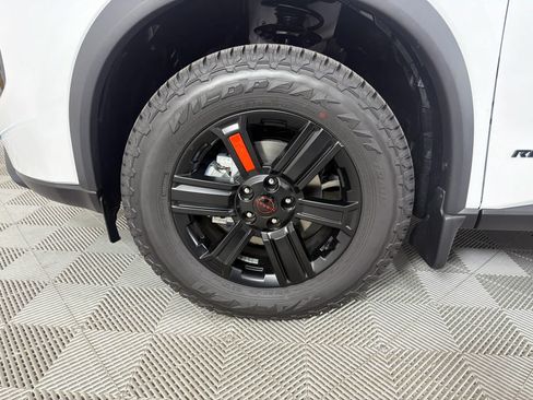 New 2026 Nissan Rogue SV AWD/4WD image 10