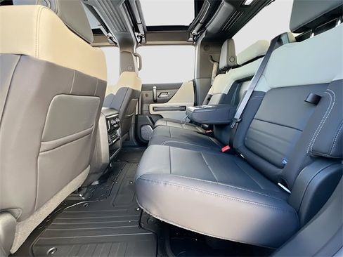 New 2026 GMC Hummer EV 4x4 Crew Cab image 17