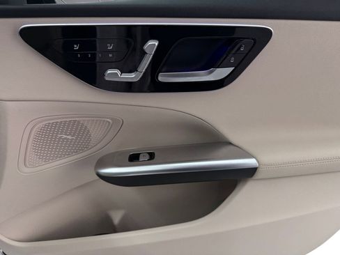 Certified 2024 Mercedes-Benz C 300 Sedan image 23