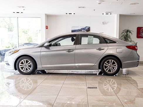 Used 2015 Hyundai Sonata SE FWD image 6