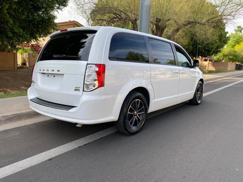 Used 2019 Dodge Grand Caravan GT FWD image 9