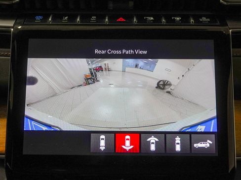 Used 2023 Jeep Grand Cherokee Summit AWD/4WD image 34