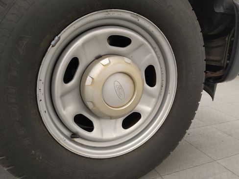 Used 2016 Ford F250 XL RWD image 31