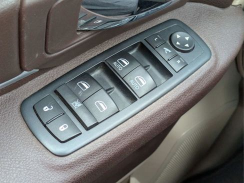 Used 2016 RAM 1500 Big Horn image 25