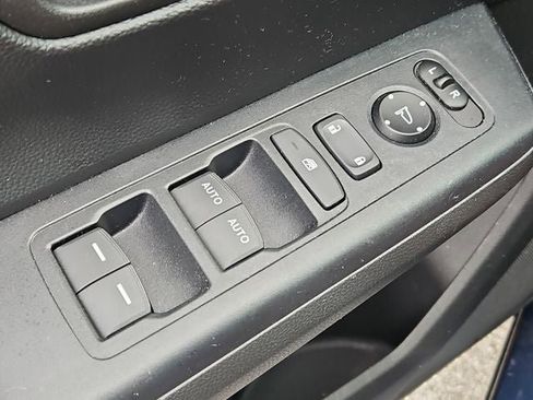 Used 2024 Honda CR-V Sport image 32