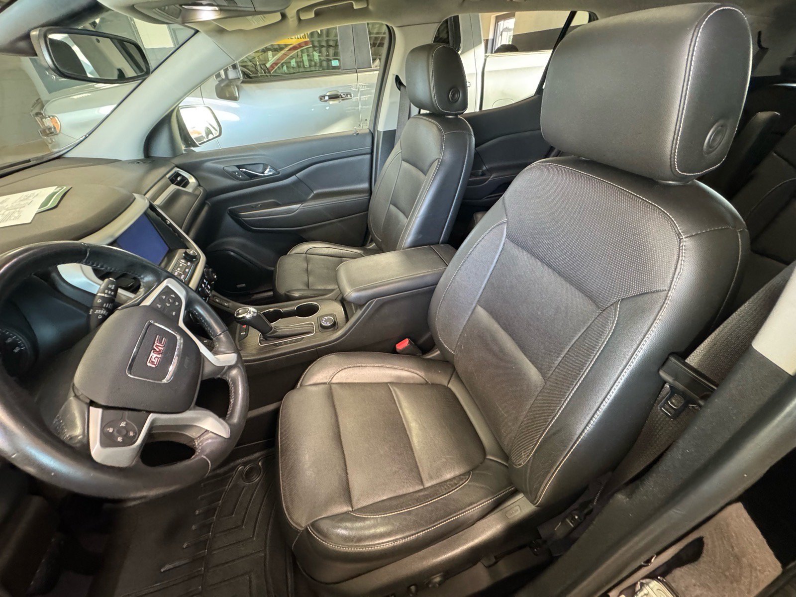 Used 2019 GMC Acadia SLT AWD/4WD image 20