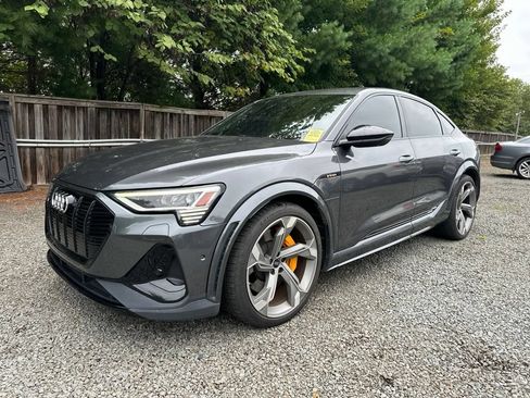 Used 2022 Audi e-tron S Prestige AWD/4WD image 3