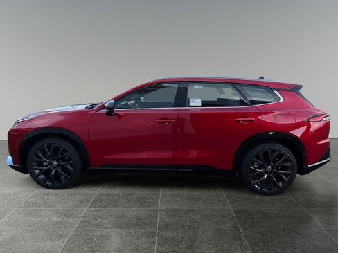 New 2025 Toyota Crown Signia Limited w/ Advanced Technology Package image 4