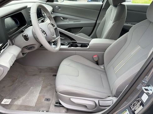 New 2026 Hyundai Elantra SEL Sport Premium FWD image 15
