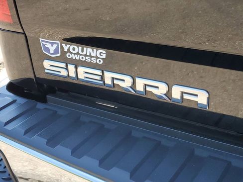 Used 2015 GMC Sierra 1500 SLE w/ SLE Value Package AWD/4WD image 29