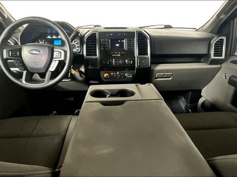 Used 2018 Ford F150 XLT image 14