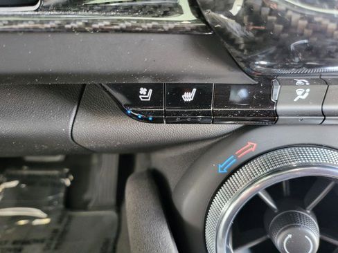 Used 2020 Chevrolet Camaro SS RWD image 8