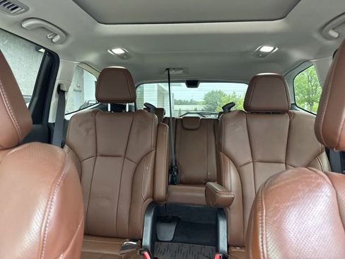 Used 2023 Subaru Ascent Touring w/ Popular Package #2A AWD/4WD image 10