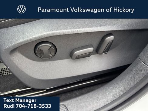 New 2026 Volkswagen Taos SEL image 20