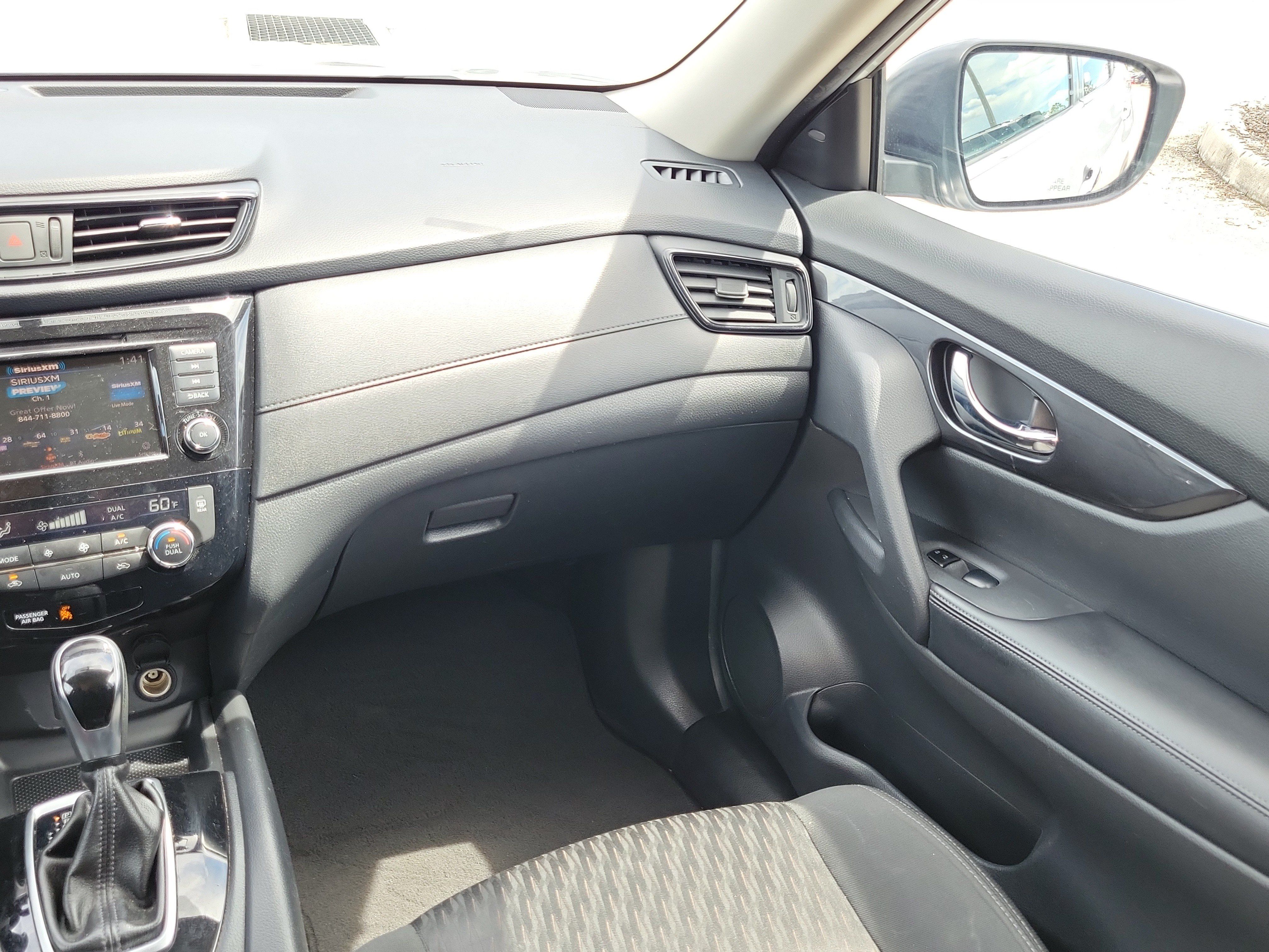 Used 2018 Nissan Rogue SV AWD/4WD image 21