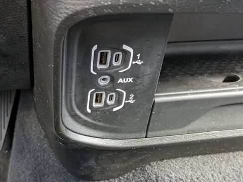 Used 2024 RAM 2500 Big Horn w/ Safety Group image 30