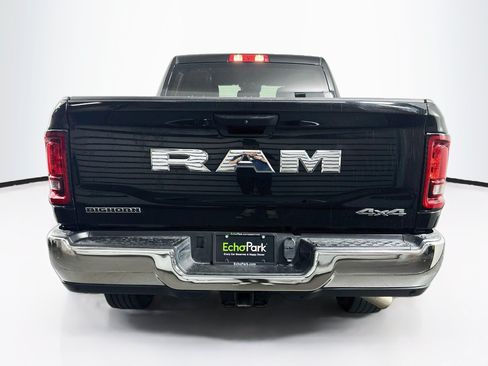 Used 2025 RAM 2500 Big Horn AWD/4WD image 7