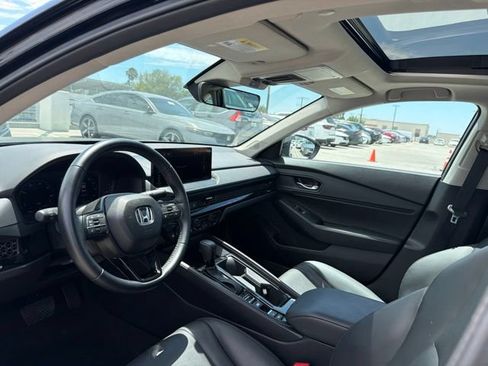 Used 2025 Honda Accord EX-L image 3