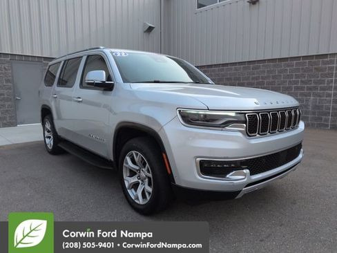 Used 2022 Jeep Wagoneer Series II AWD/4WD image 1