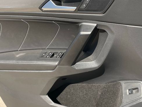 Used 2024 Volkswagen Tiguan Wolfsburg Edition image 21