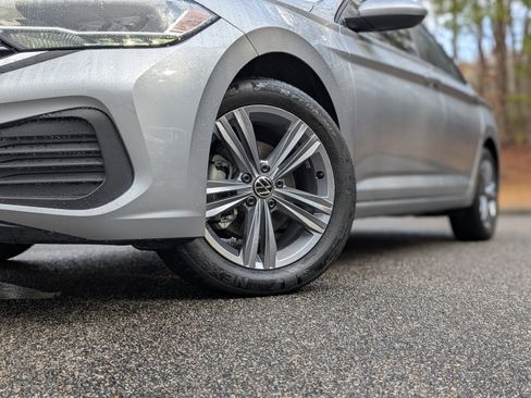 Used 2024 Volkswagen Jetta SE image 34