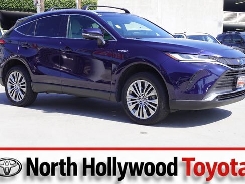 Used 2021 Toyota Venza XLE w/ Softex Package AWD/4WD image 1