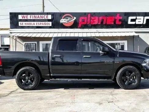 Used 2017 RAM 1500 Express w/ Express Value Package image 11