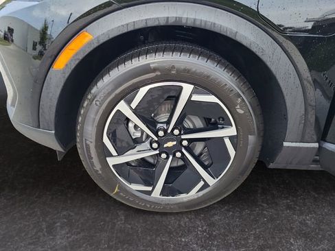 New 2026 Chevrolet Equinox EV LT image 29