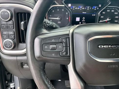 Used 2022 GMC Sierra 1500 Denali w/ Driver Alert Package II AWD/4WD image 19