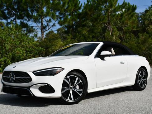 Used 2024 Mercedes-Benz CLE 300 4MATIC Cabriolet image 24