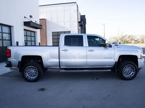 Used 2016 Chevrolet Silverado 2500 LTZ w/ Z71 Package, Off-Road AWD/4WD image 11