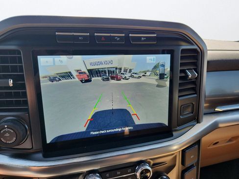 Used 2022 Ford F150 Lariat AWD/4WD image 18
