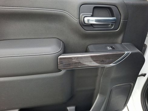 Used 2019 Chevrolet Silverado 1500 LTZ w/ LTZ Premium Package image 19