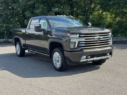 Certified 2022 Chevrolet Silverado 2500 High Country w/ Z71 Off-Road Package AWD/4WD image 9