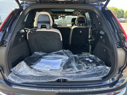 New 2026 Volvo XC90 B6 Plus w/ Protection Package Premier AWD/4WD image 19