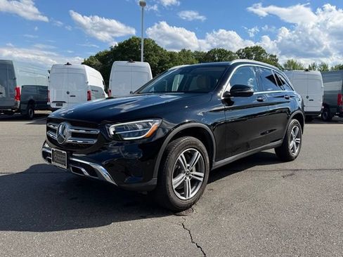 Used 2022 Mercedes-Benz GLC 300 4MATIC image 3