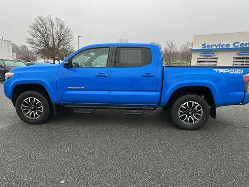 Used 2020 Toyota Tacoma TRD Sport image 7