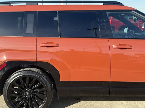 Used 2025 Hyundai Santa Fe Calligraphy image 9