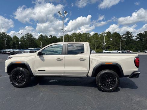 New 2026 GMC Canyon Elevation w/ Convenience Package RWD image 6
