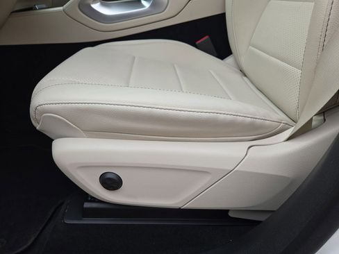 Used 2024 Mercedes-Benz GLE 450 4MATIC image 17