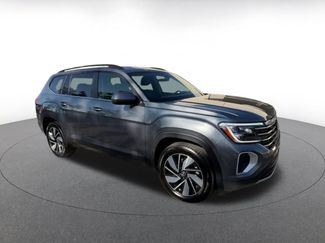 Used 2025 Volkswagen Atlas SE video 2