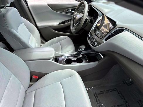 Used 2021 Chevrolet Malibu LT FWD image 8