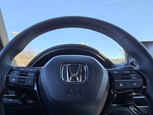 Used 2025 Honda Civic Sport image 11