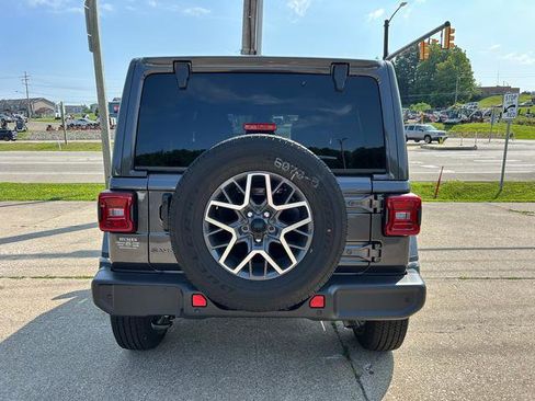 New 2025 Jeep Wrangler Sahara image 4