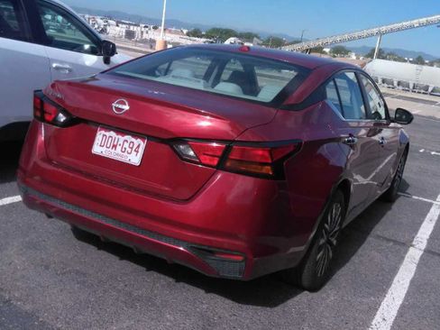 Used 2025 Nissan Altima 2.5 SV FWD image 4