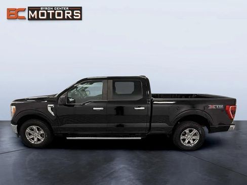 Used 2021 Ford F150 XLT w/ XTR Package image 3