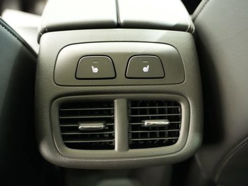 Used 2021 Buick Envision Avenir w/ Technology Package II image 18