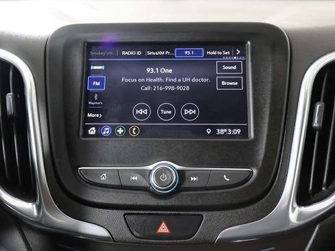 Used 2020 Chevrolet Equinox LT w/ Driver Convenience Package image 41