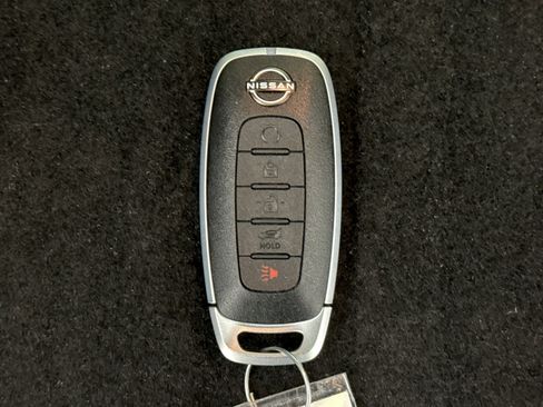 Used 2025 Nissan Rogue Platinum w/ Platinum Premium Package image 25