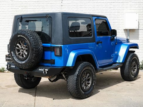 Used 2015 Jeep Wrangler Sahara w/ Connectivity Group image 7